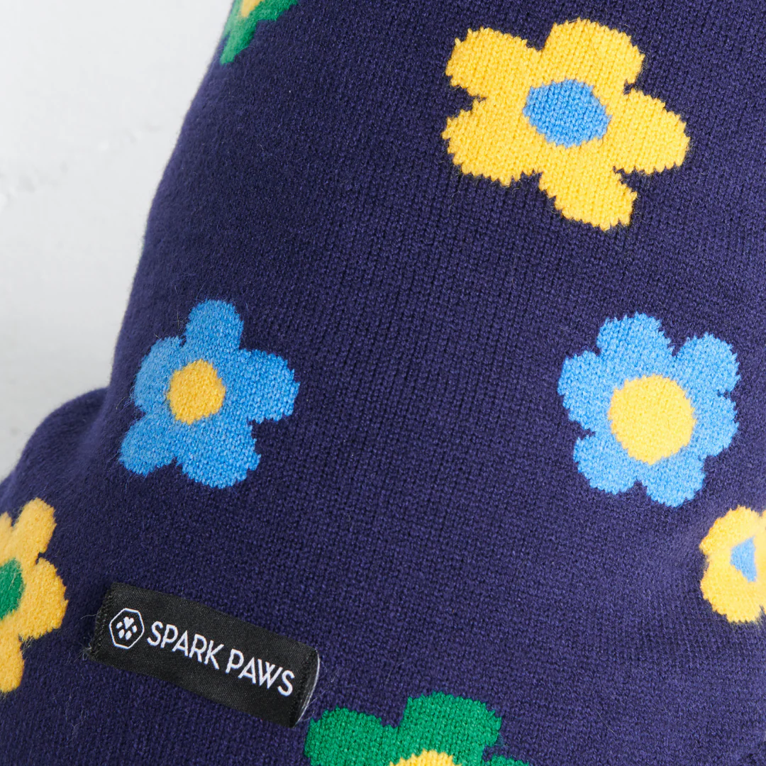 Maglione per cane lavorato a maglia - Fiori Blu Verdi Gialli - Image 3