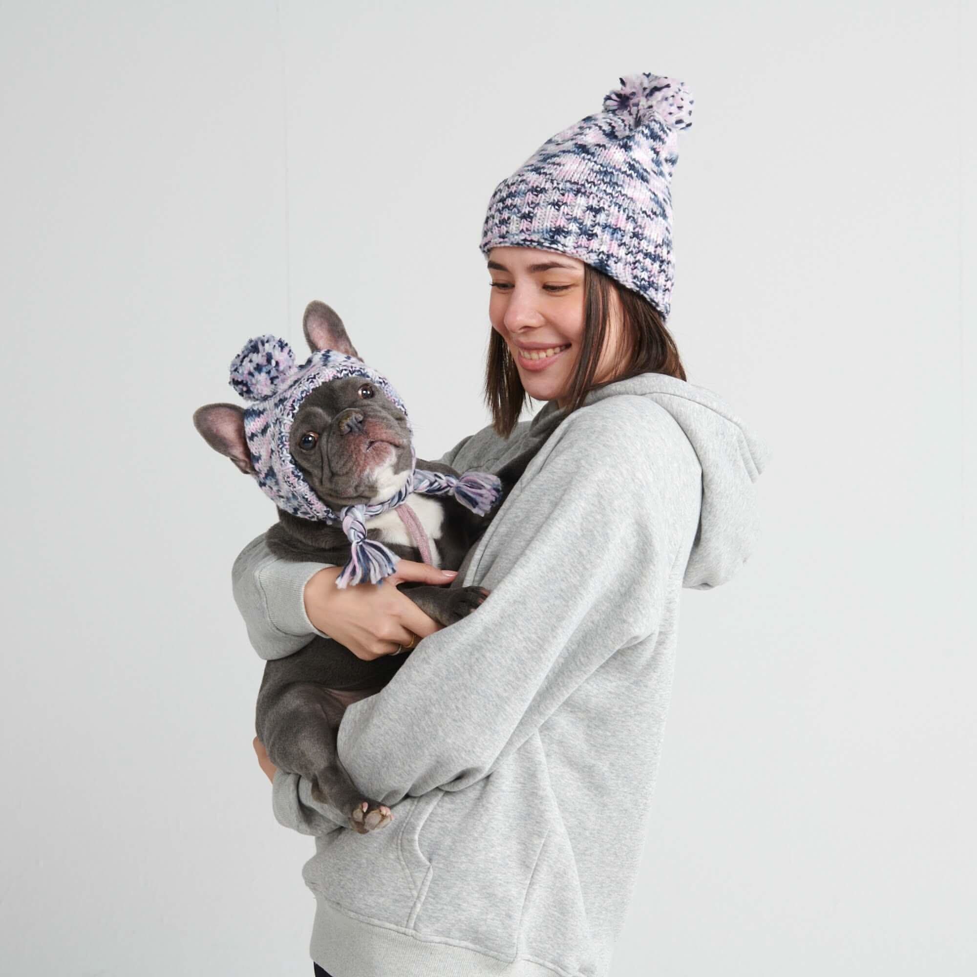 Cappello con pompon umano (multicolore) - Image 9